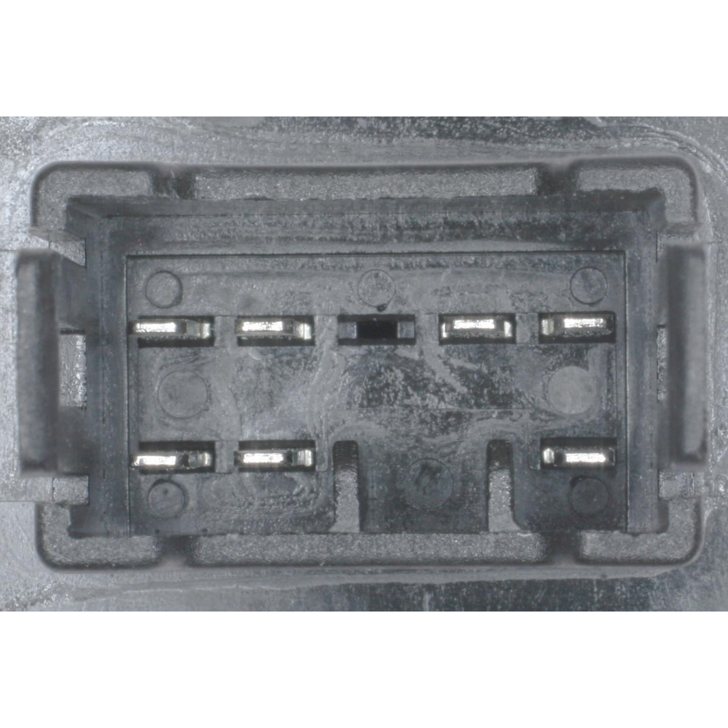 Standard Motor Products RY1547 - Sunroof Relay Standard Motor Products RY1547 Sunroof Relay product image 2 of 3