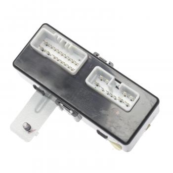 Standard Motor Products RY1551 - A/C Compressor Control Relay Standard Motor Products RY1551 A/C Compressor Control Relay product image 2 of 4