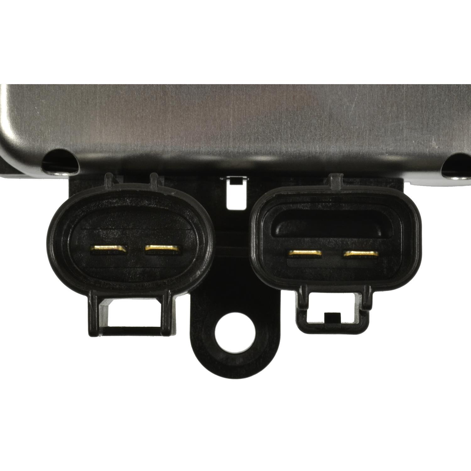Standard Motor Products RY1822 - Engine Cooling Fan Module Standard Motor Products RY1822 Engine Cooling Fan Module product image 2 of 4
