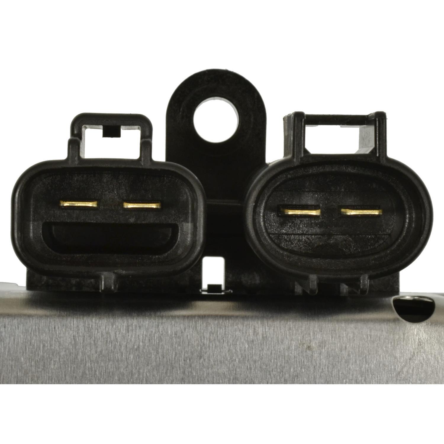Standard Motor Products RY1890 - Engine Cooling Fan Module Standard Motor Products RY1890 Engine Cooling Fan Module product image 2 of 4