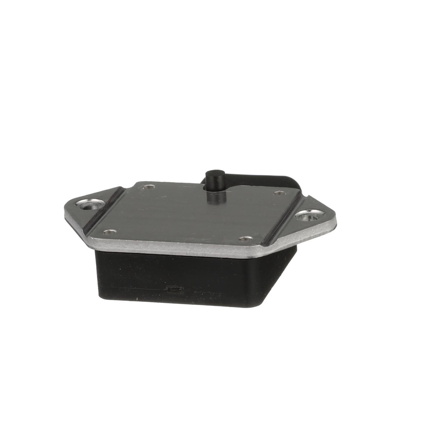 Standard Motor Products RY330 - Engine Cooling Fan Module Standard Motor Products RY330 Engine Cooling Fan Module product image 2 of 9