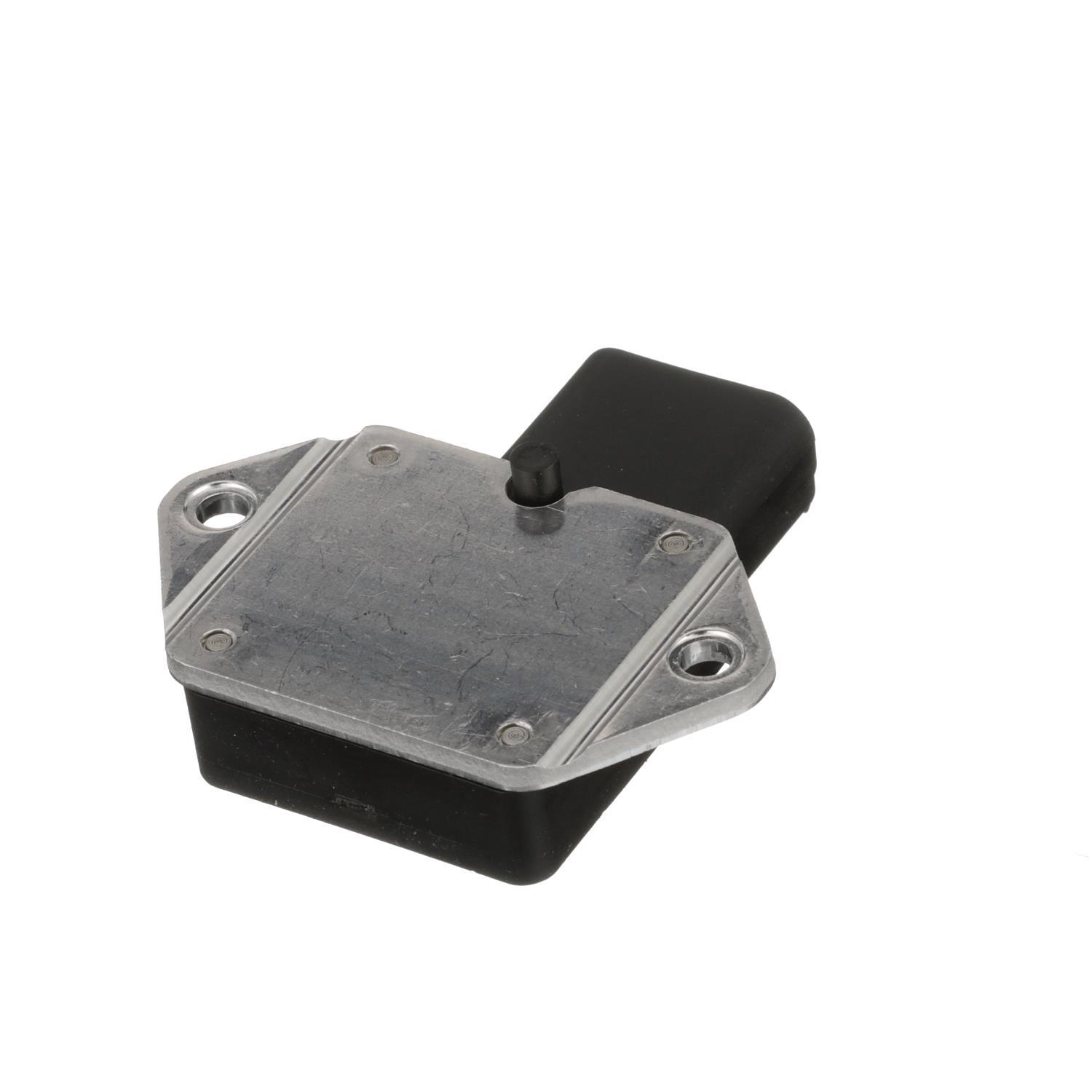 Standard Motor Products RY330 - Engine Cooling Fan Module Standard Motor Products RY330 Engine Cooling Fan Module product image 4 of 9