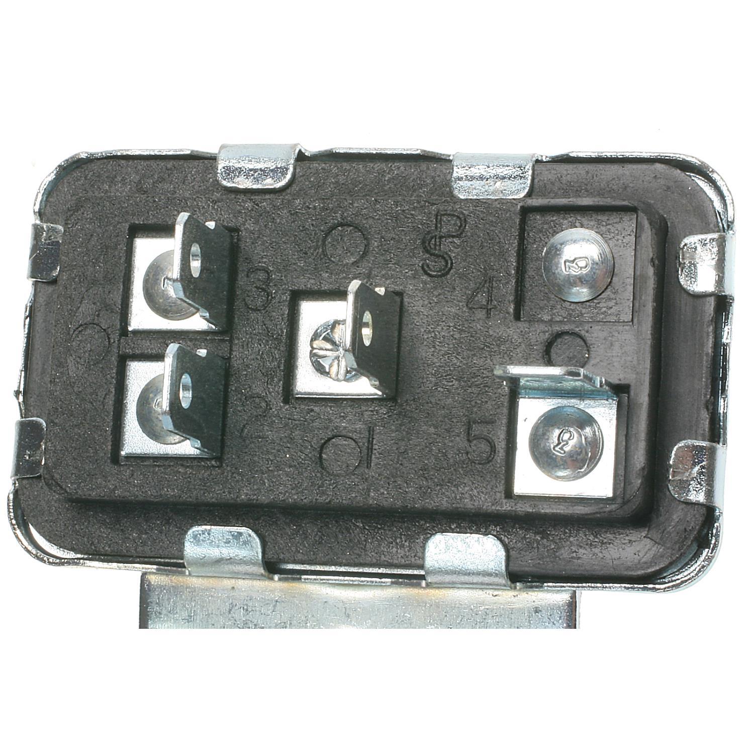 Standard Motor Products RY4 - A/C Compressor Control Relay Standard Motor Products RY4 A/C Compressor Control Relay product image 2 of 3
