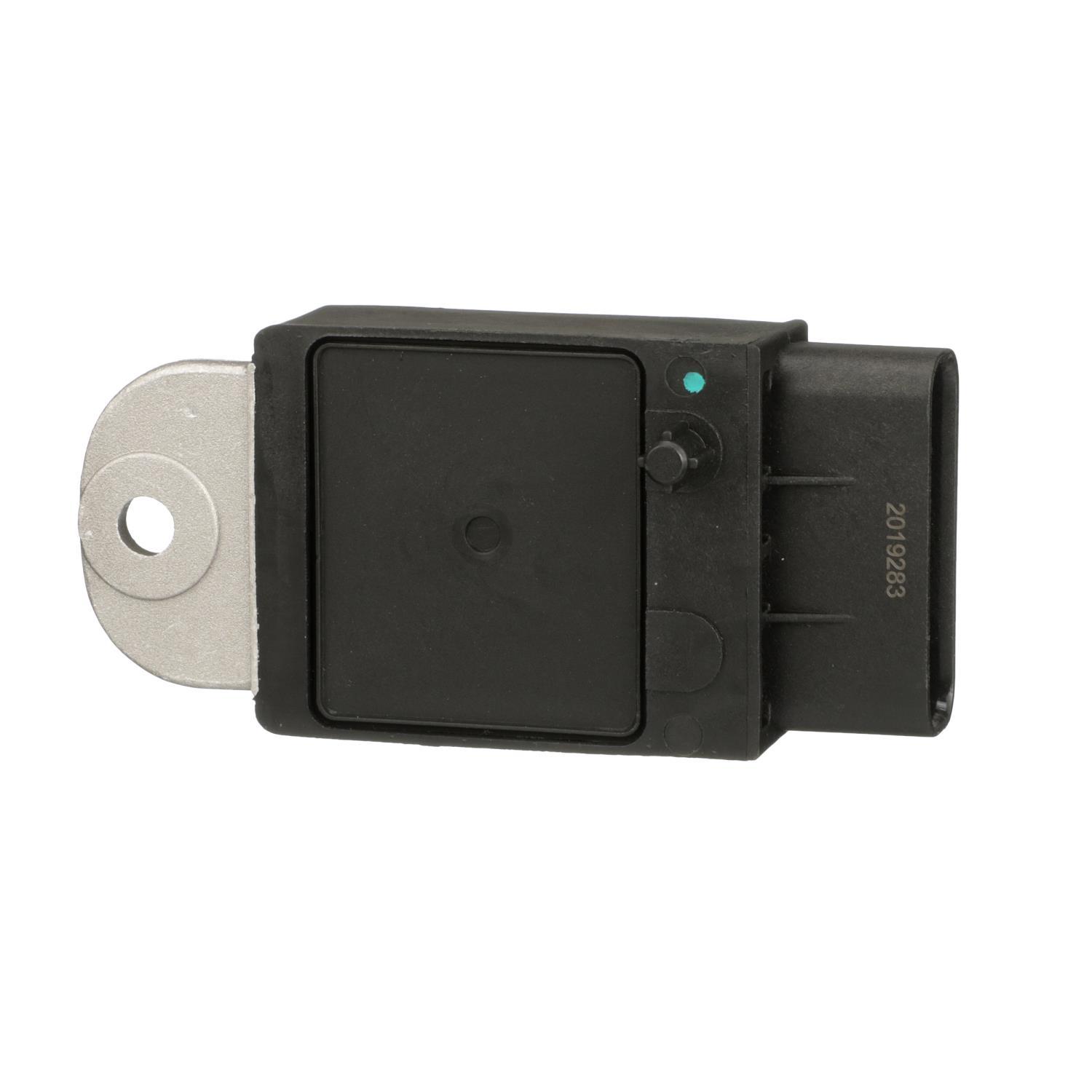 Standard Motor Products RY446 - Engine Cooling Fan Module Standard Motor Products RY446 Engine Cooling Fan Module product image 2 of 9