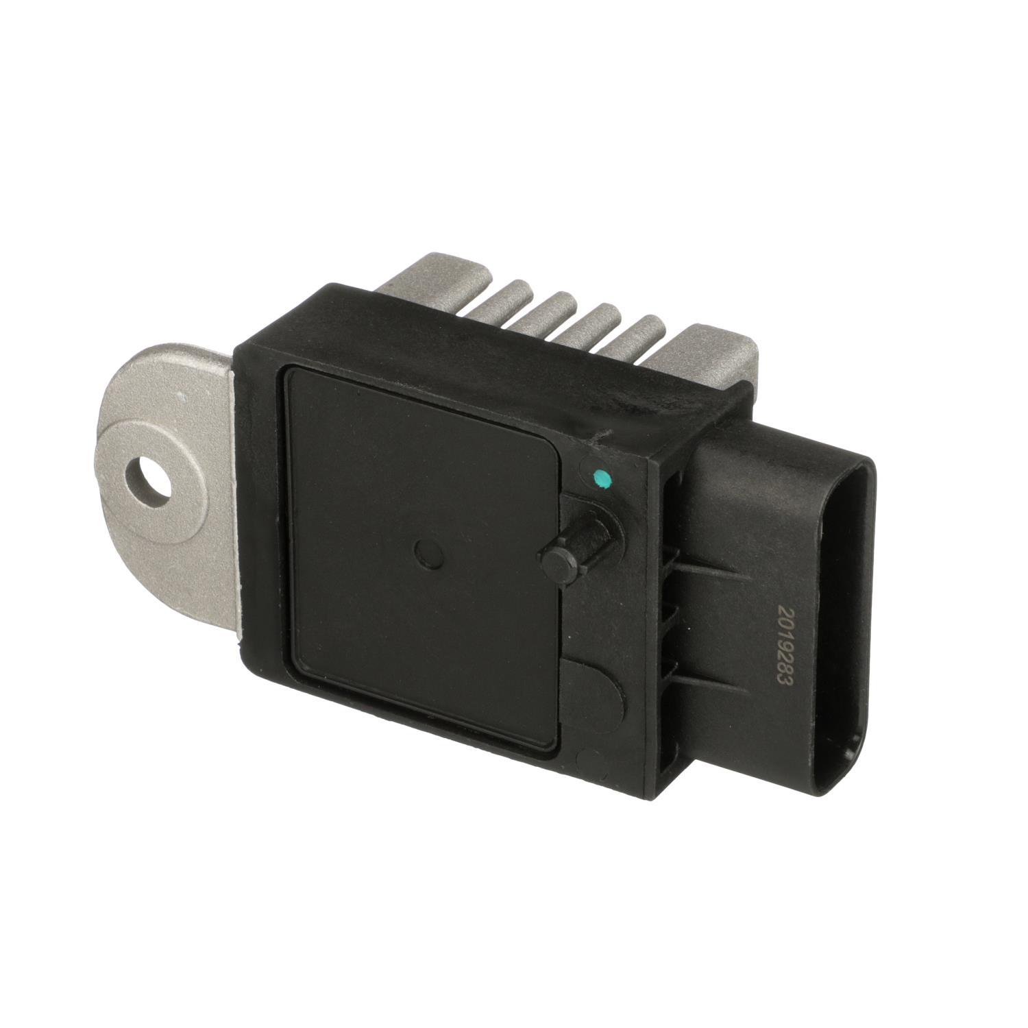 Standard Motor Products RY446 - Engine Cooling Fan Module Standard Motor Products RY446 Engine Cooling Fan Module product image 4 of 9