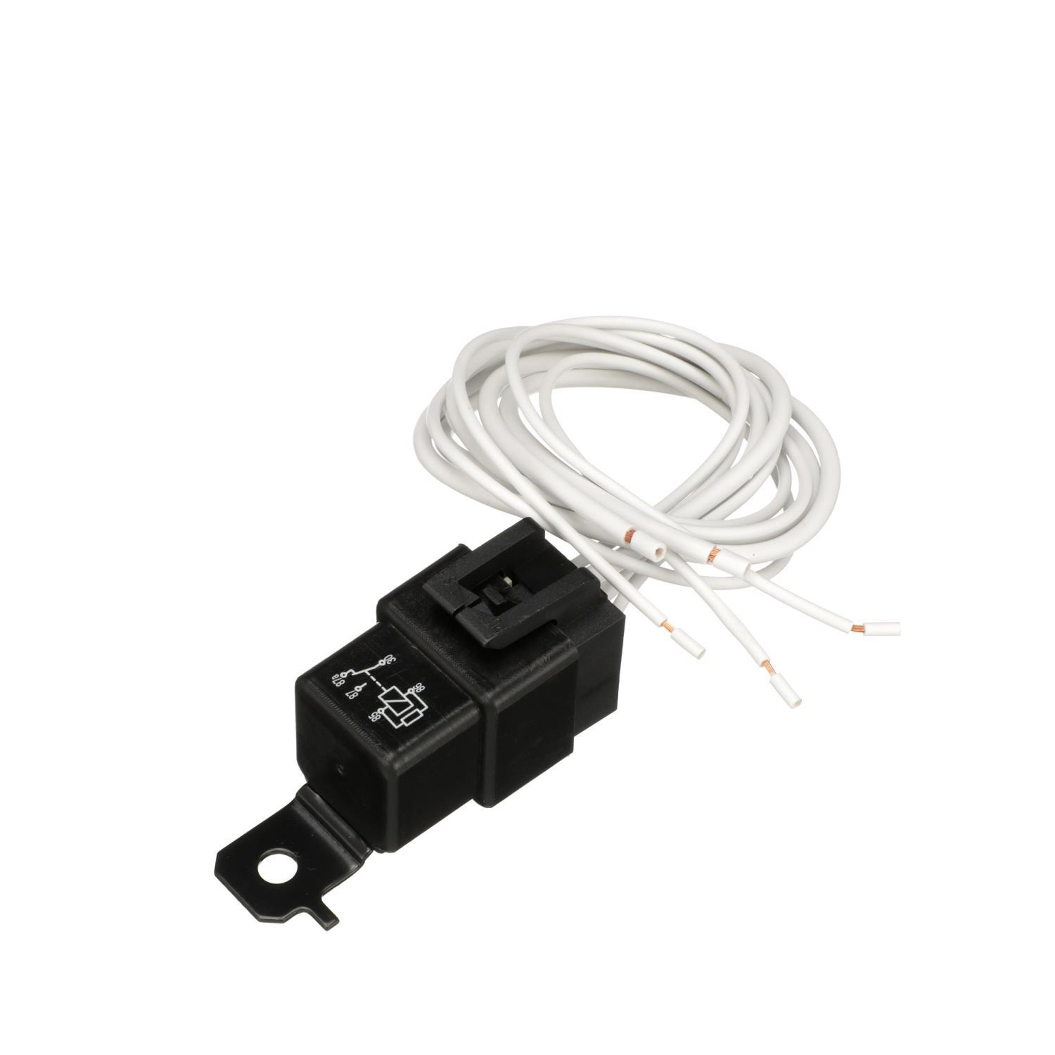 Standard Motor Products RY552 - Headlight Relay Standard Motor Products RY552 A/C Compressor Control Relay product image 1 of 6