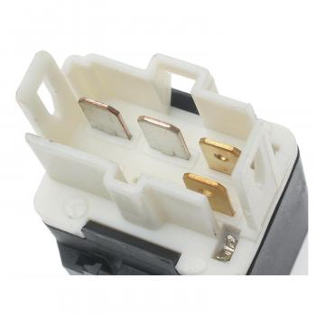 Standard Motor Products RY675 Fuel Pump Relay product image 2 of 3