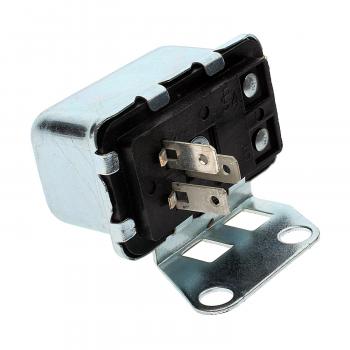 Standard Motor Products RY7 - HVAC Blower Motor Relay Standard Motor Products RY7 HVAC Blower Motor Relay product image 1 of 3