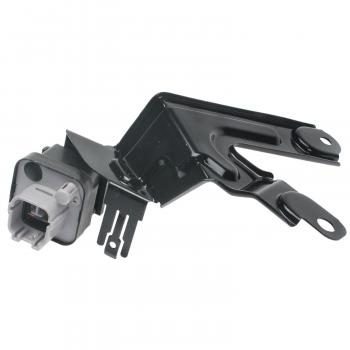 Standard Motor Products RY712 - Auxiliary Engine Cooling Fan Relay Standard Motor Products RY712 Auxiliary Engine Cooling Fan Relay product image 1 of 3