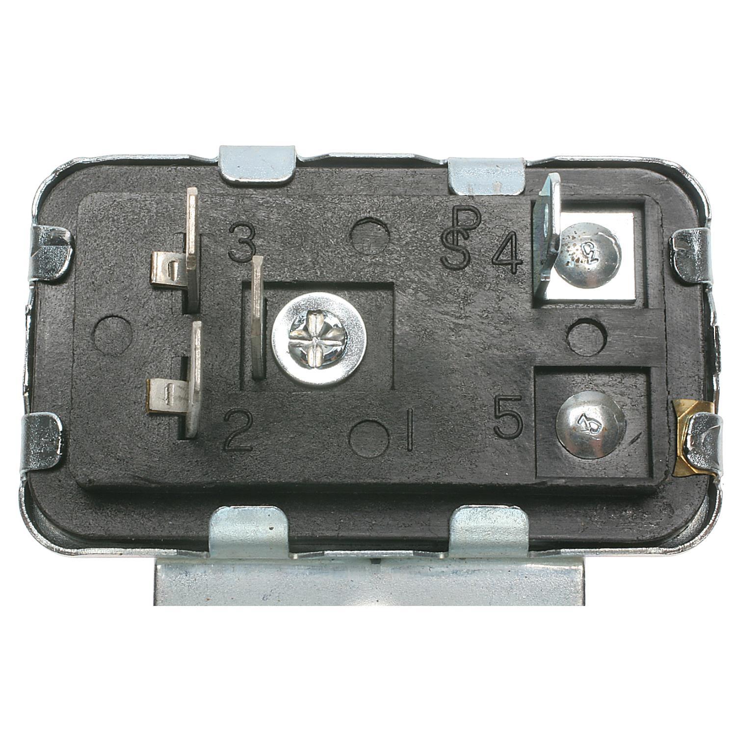 Standard Motor Products RY8 - A/C Compressor Control Relay Standard Motor Products RY8 A/C Compressor Clutch Relay product image 2 of 3