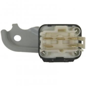 Standard Motor Products RY945 - Auto Trans Axle Relay Standard Motor Products RY945 Auto Trans Axle Relay product image 2 of 3