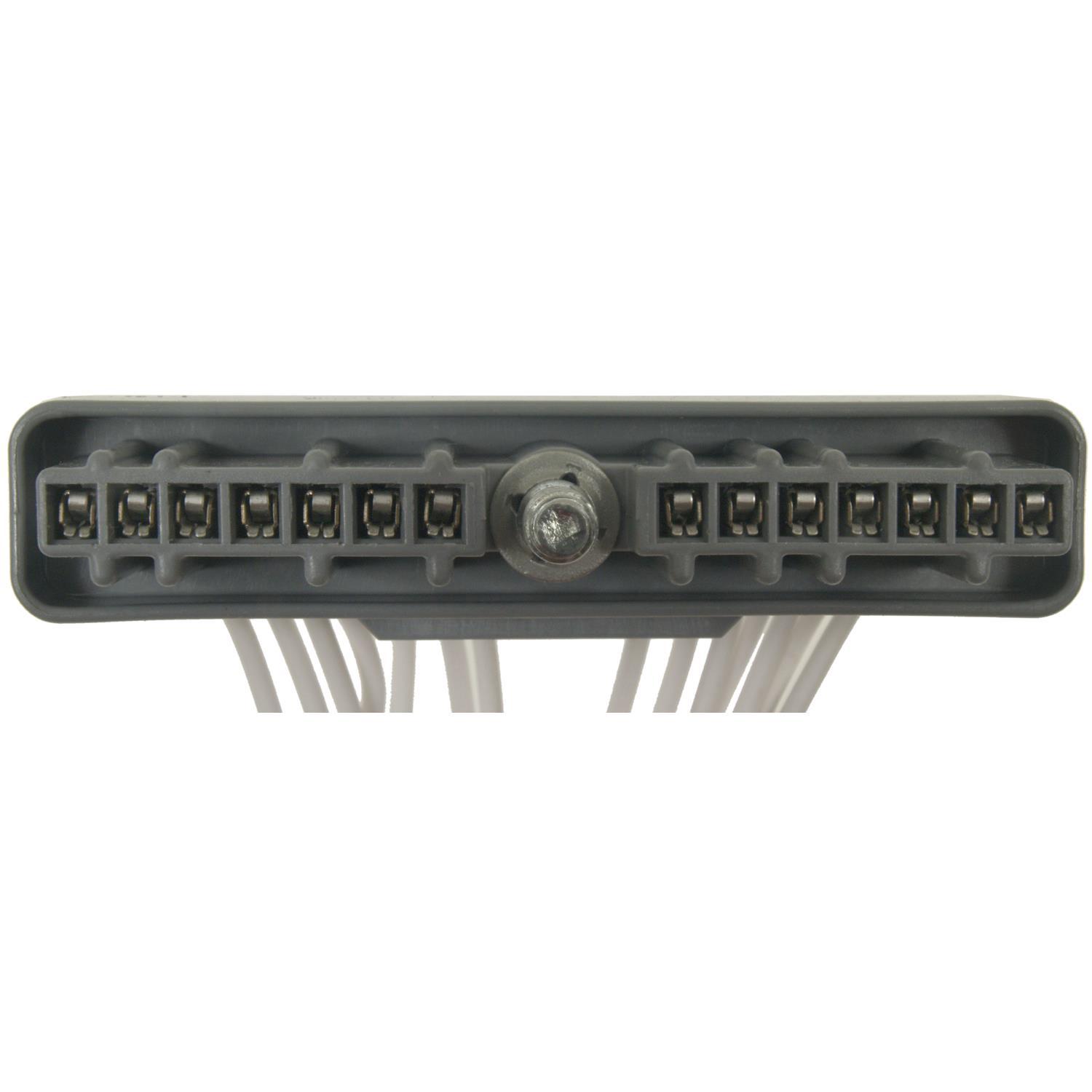 Standard Motor Products S1026 - Ignition Control Module Connector Standard Motor Products S1026 Engine Wiring Harness Connector product image 1 of 3