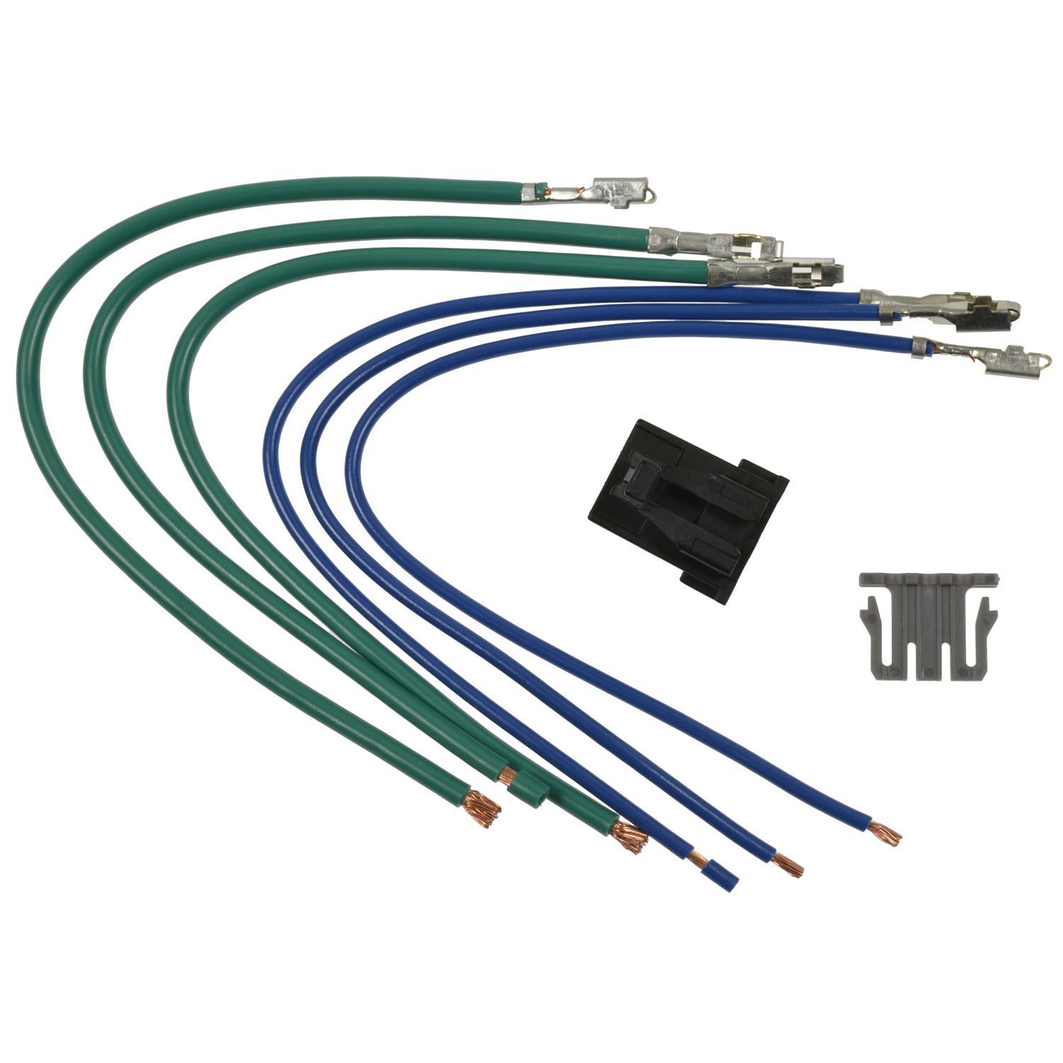 Standard Motor Products S1153 - HVAC Blower Motor Resistor Connector Standard Motor Products S1153 Brake / Tail / Turn Signal Light Connector product image 2 of 3