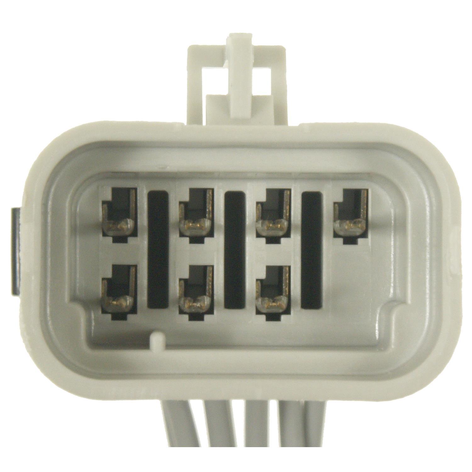 Standard Motor Products S1642 - Parking Light Connector Standard Motor Products S1642 Body Wiring Harness Connector product image 1 of 3