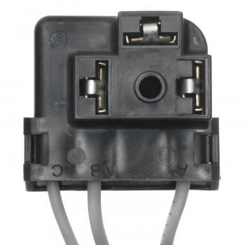 Standard Motor Products S1743 Headlight Connector product image 3 of 3