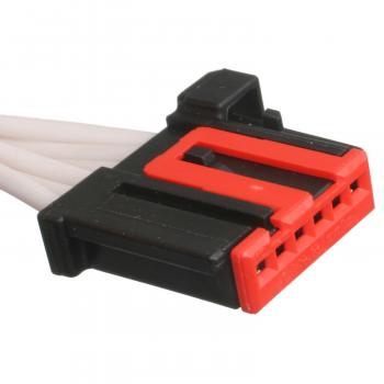 Standard Motor Products S1821 - Steering Angle Sensor Connector Standard Motor Products S1821 Steering Angle Sensor Connector product image 2 of 3