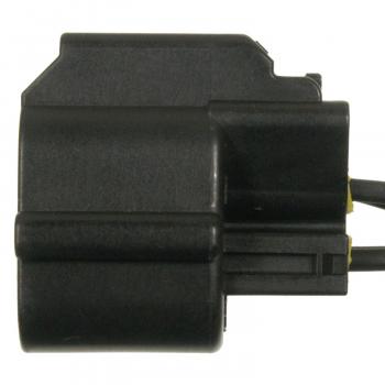 Standard Motor Products S1839 - HVAC Pressure Switch Connector Standard Motor Products S1839 A/C Compressor Switch Connector product image 1 of 3
