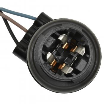 Standard Motor Products S2126 Tail Light Connector product image 1 of 3