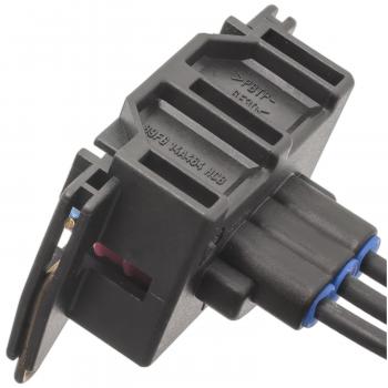 Standard Motor Products S2352 - Ignition Coil Connector Standard Motor Products S2352 A/C Compressor Cut-Out Switch Harness Connector product image 1 of 4