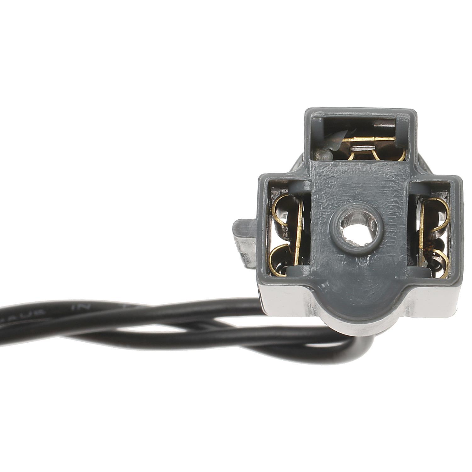 Standard Motor Products S526 - Headlight Connector Standard Motor Products S526 Hazard Warning Flasher Connector product image 3 of 3