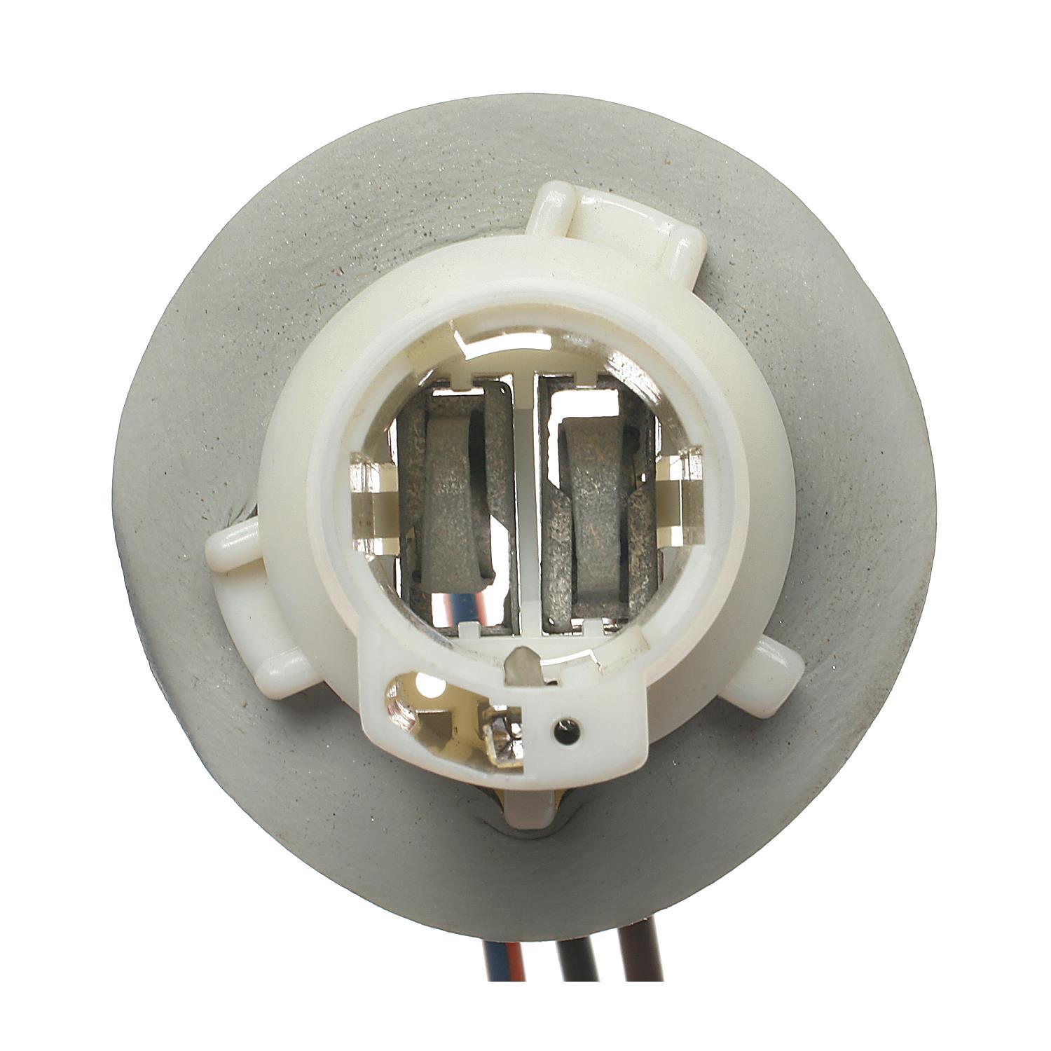 Standard Motor Products S533 - Tail Lamp Socket Standard Motor Products S533 Back Up Light Socket product image 3 of 3