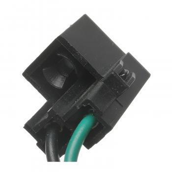 Standard Motor Products S540 Headlight Connector product image 1 of 3