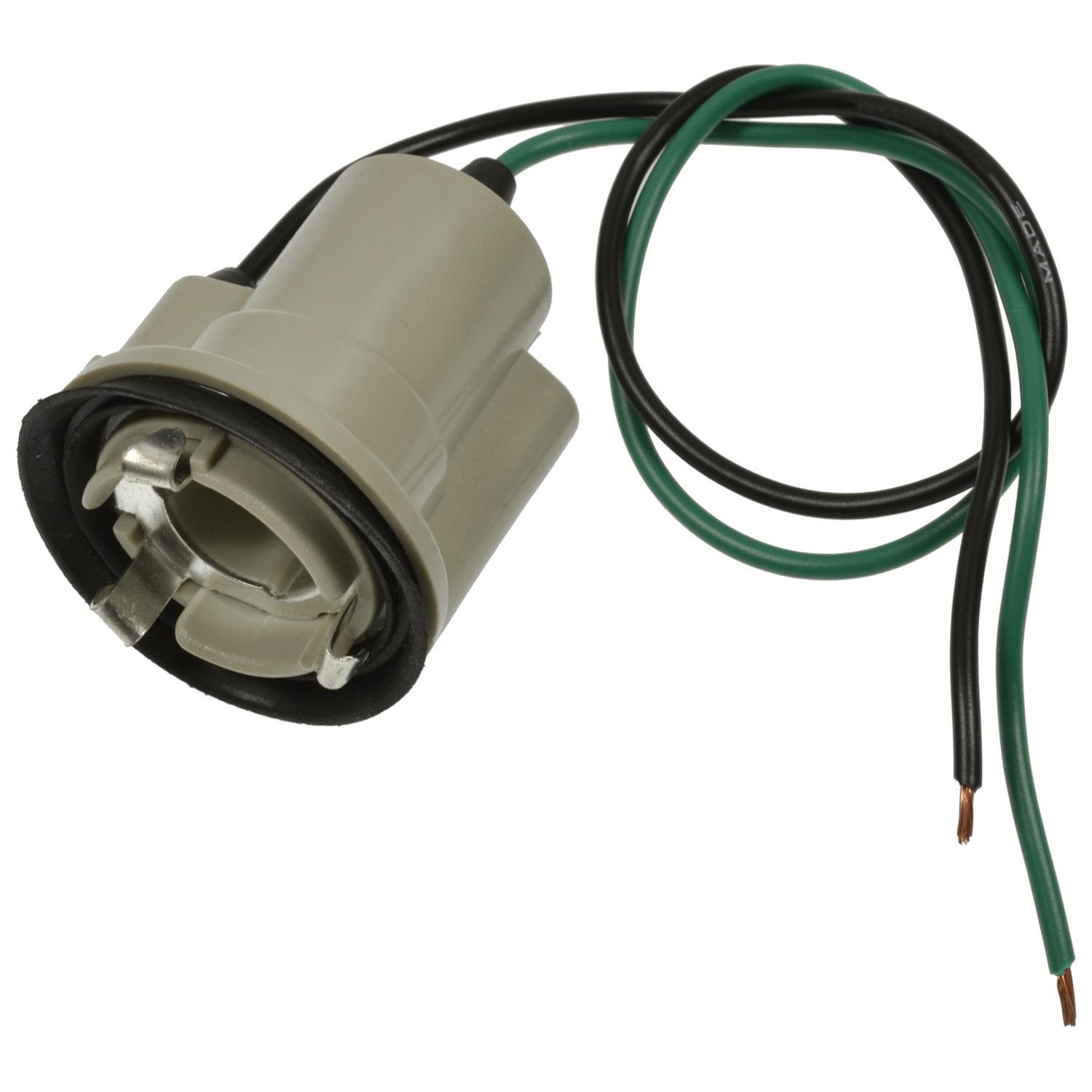 Standard Motor Products S63 - Tail Lamp Socket Standard Motor Products S63 Back Up Light Socket product image 2 of 3