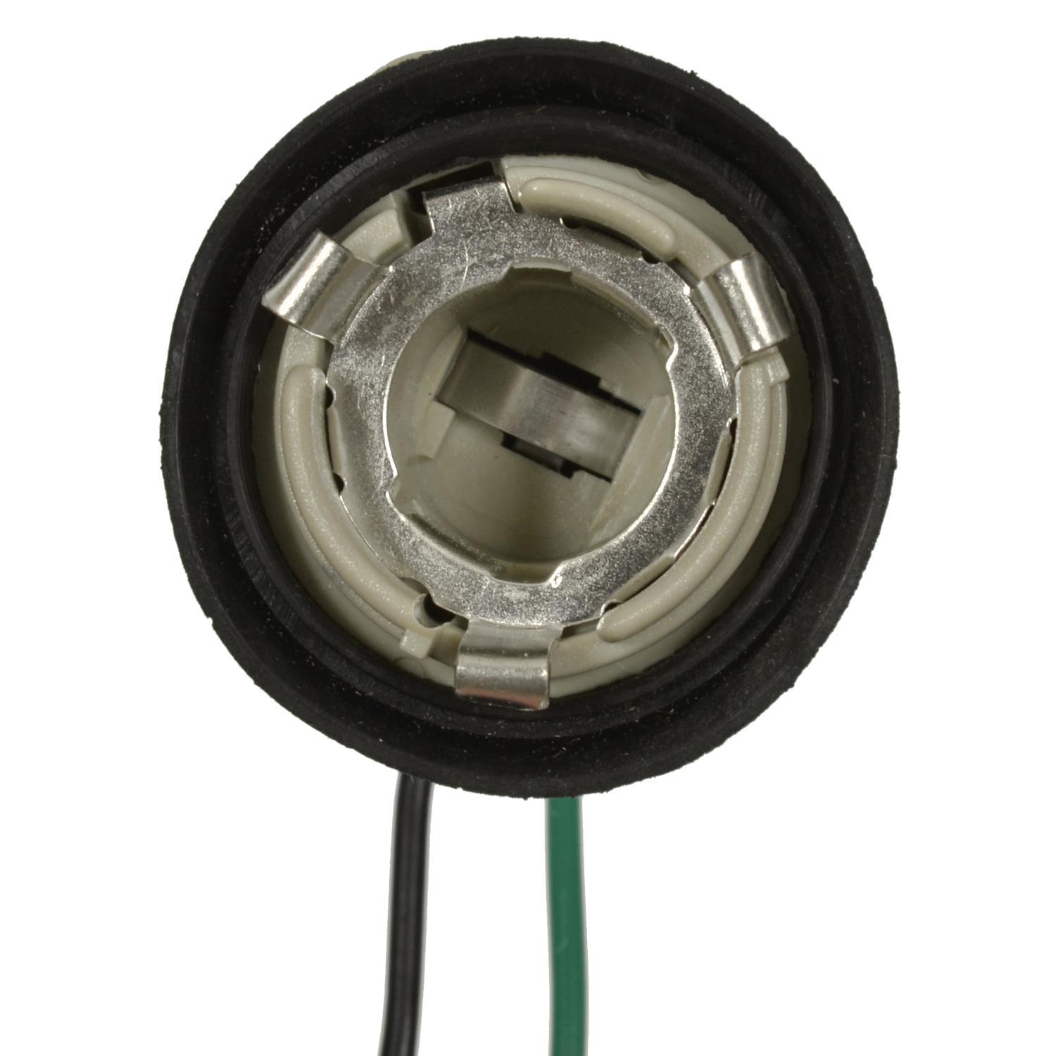 Standard Motor Products S63 - Tail Lamp Socket Standard Motor Products S63 Back Up Light Socket product image 3 of 3
