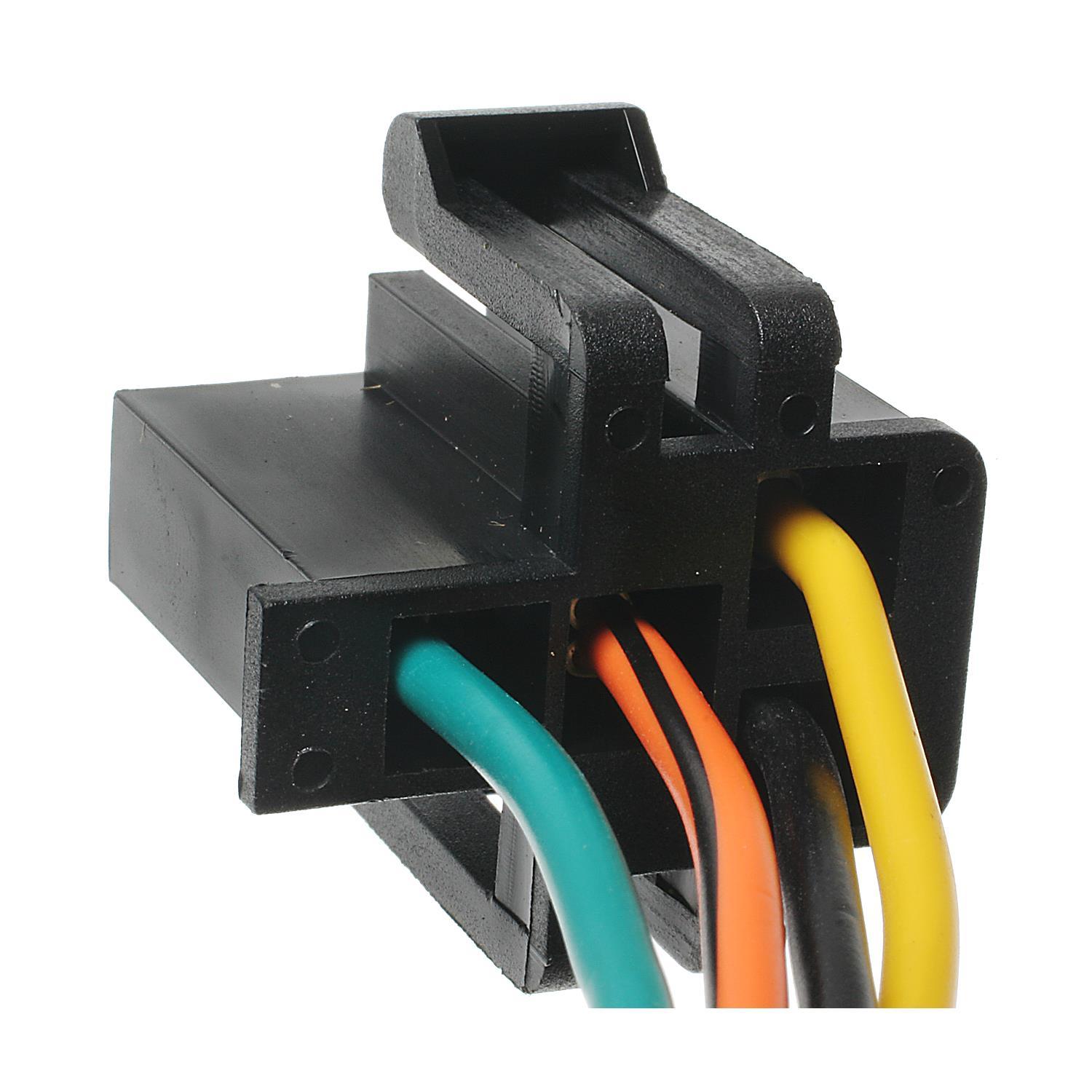 Standard Motor Products S630 - HVAC Blower Motor Resistor Connector Standard Motor Products S630 HVAC Blower Motor Connector product image 1 of 3