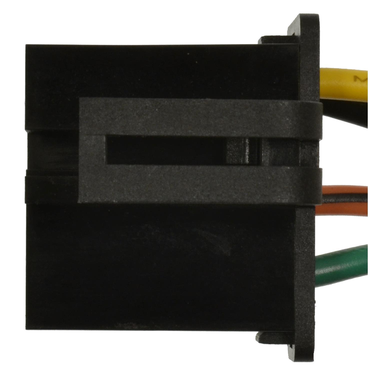 Standard Motor Products S630HT HVAC Blower Motor Resistor Connector product image 1 of 3