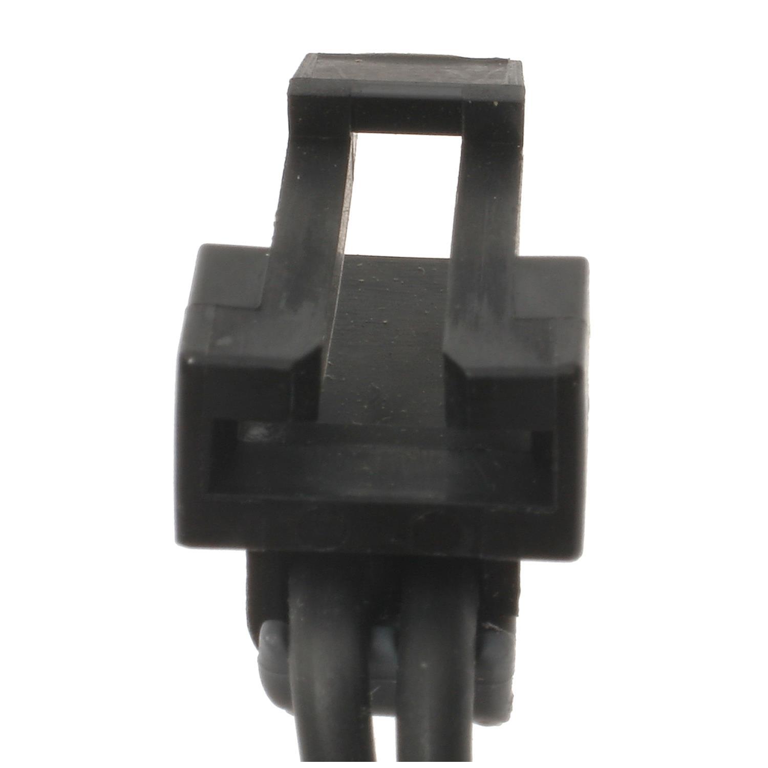 Standard Motor Products S633 - HVAC Clutch Coil Connector Standard Motor Products S633 Auto Trans Control Solenoid Connector product image 1 of 3