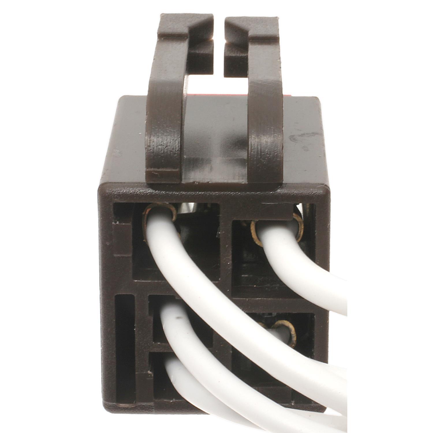 Standard Motor Products S659 - Fuel Filler Door Relay Connector Standard Motor Products S659 A/C Compressor Clutch Relay Connector product image 1 of 3
