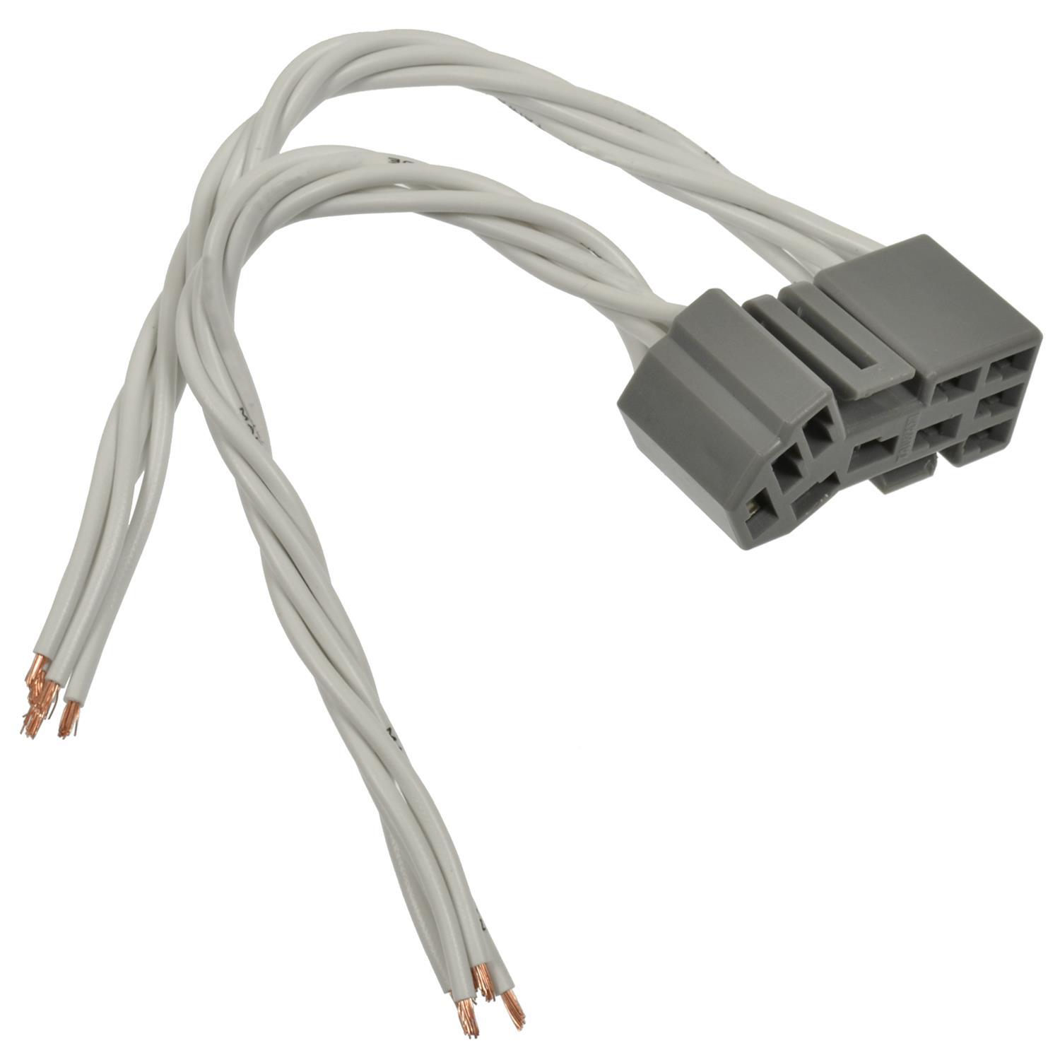Standard Motor Products S662 - Headlight Switch Connector Standard Motor Products S662 Combination Switch Connector product image 2 of 3