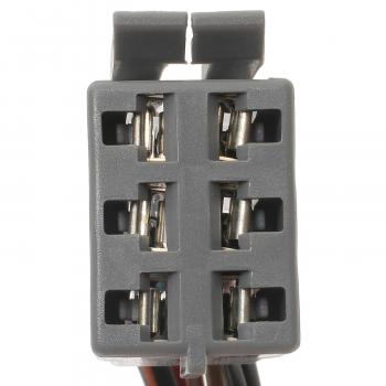 Standard Motor Products S675 - Headlight Switch Connector Standard Motor Products S675 Headlight Dimmer Switch Connector product image 3 of 3
