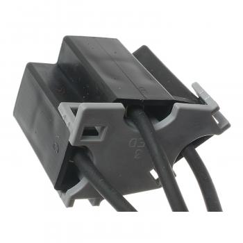 Standard Motor Products S686 Headlight Connector product image 1 of 3