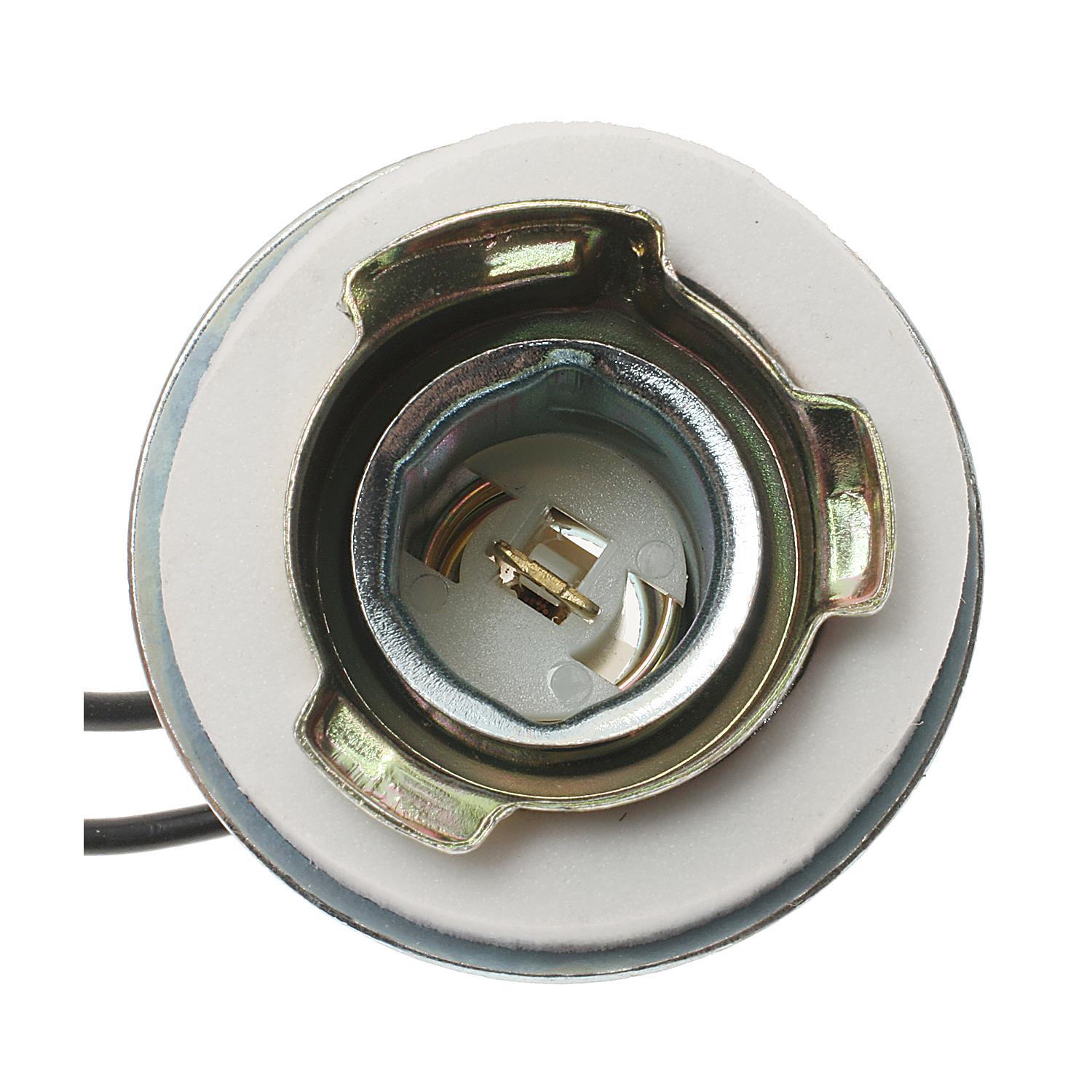 Standard Motor Products S71 - Tail Lamp Socket Standard Motor Products S71 Back Up Light Socket product image 3 of 3