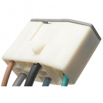 Standard Motor Products S762 - HVAC Blower Motor Resistor Connector Standard Motor Products S762 HVAC Blower Motor Connector product image 1 of 3