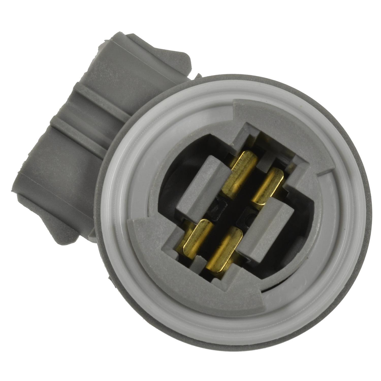 Standard Motor Products S806 - Side Marker Light Socket Standard Motor Products S806 Back Up Light Socket product image 1 of 3
