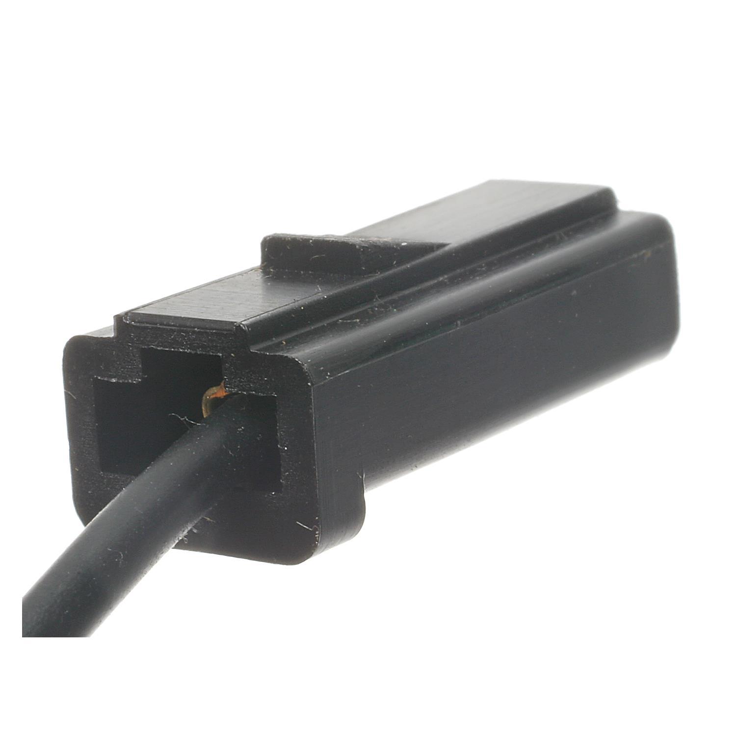 Standard Motor Products S81 - Voltage Regulator Connector Standard Motor Products S81 Alternator Connector product image 1 of 3