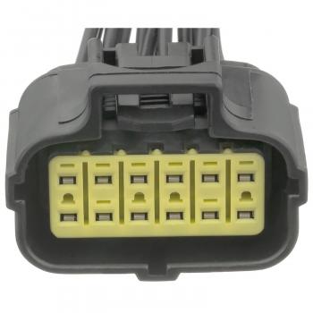 Standard Motor Products S813 - Headlight Connector Standard Motor Products S813 Back Up Light Switch Connector product image 1 of 4