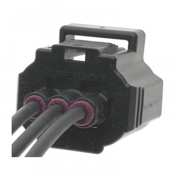 Standard Motor Products S821 - Voltage Regulator Connector Standard Motor Products S821 Alternator Connector product image 1 of 3