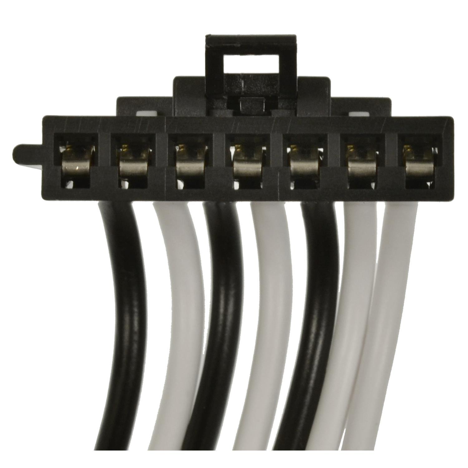 Standard Motor Products S916HT - HVAC Blower Motor Resistor Connector Standard Motor Products S916HT HVAC Blower Motor Resistor Connector product image 3 of 3