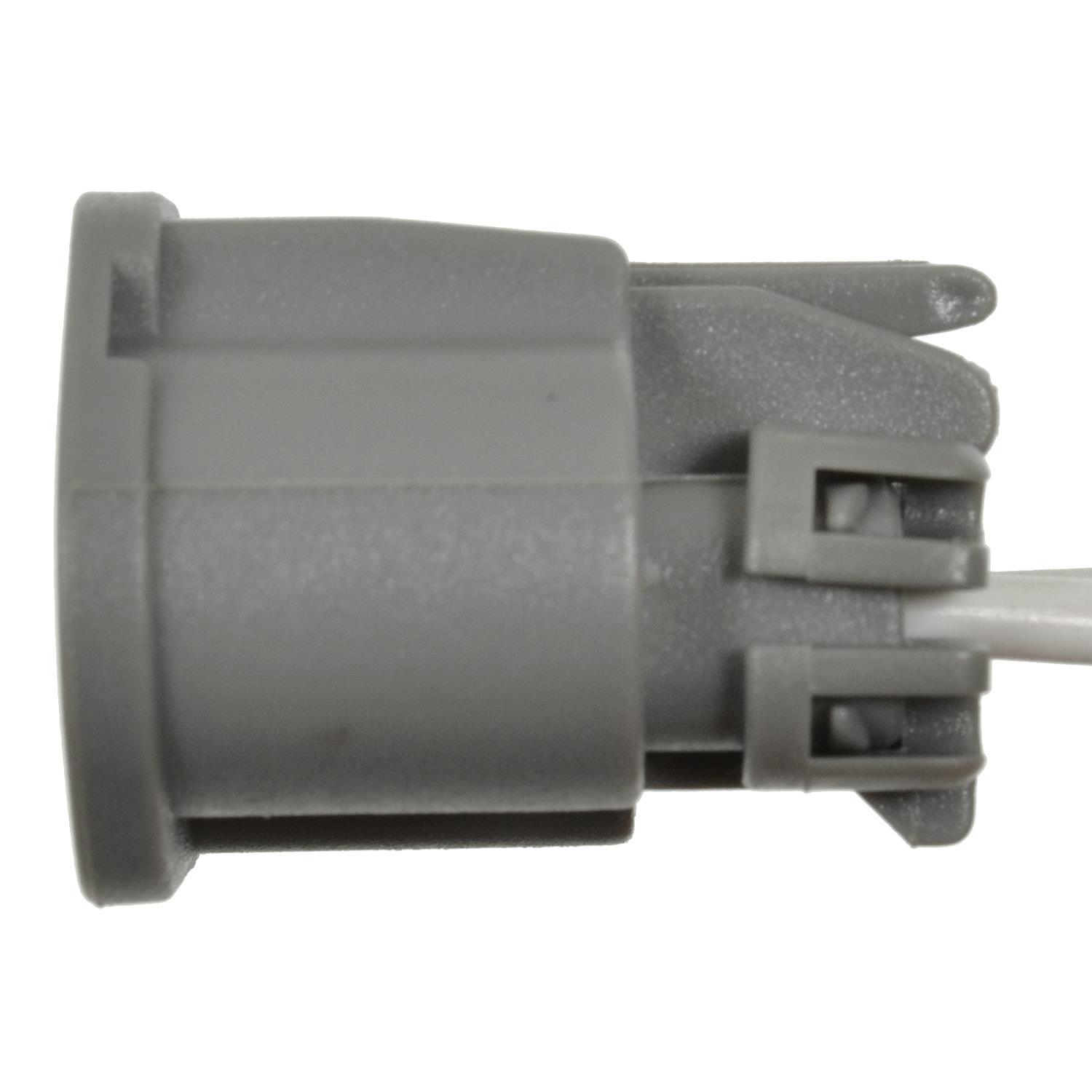 Standard Motor Products S924 - EGR Pressure Feedback Sensor Connector Standard Motor Products S924 EGR Pressure Feedback Sensor Connector product image 1 of 3