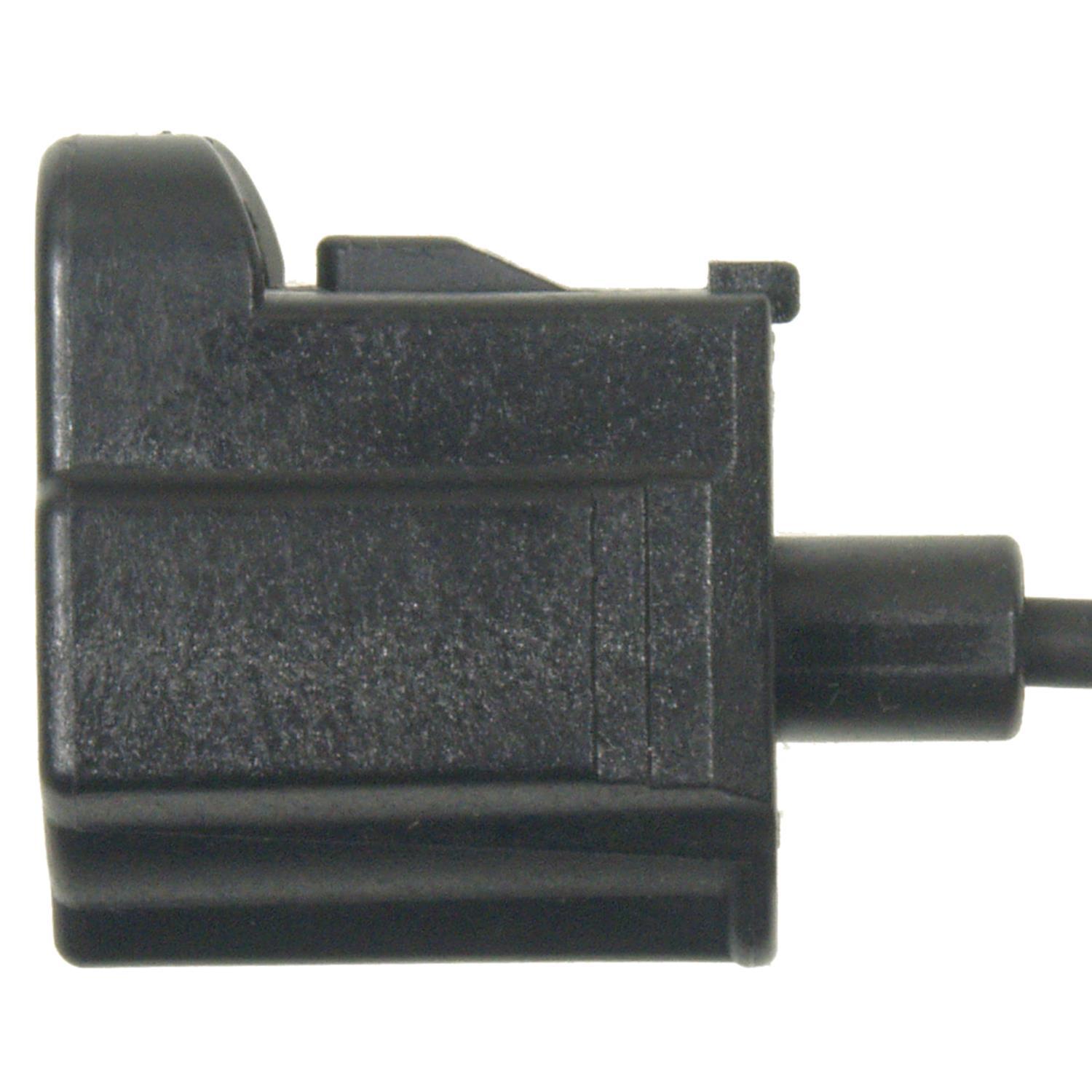 Standard Motor Products S940 - Oil Pressure Switch Connector Standard Motor Products S940 Engine Variable Valve Timing Oil Pressure Switch Connector product image 3 of 3
