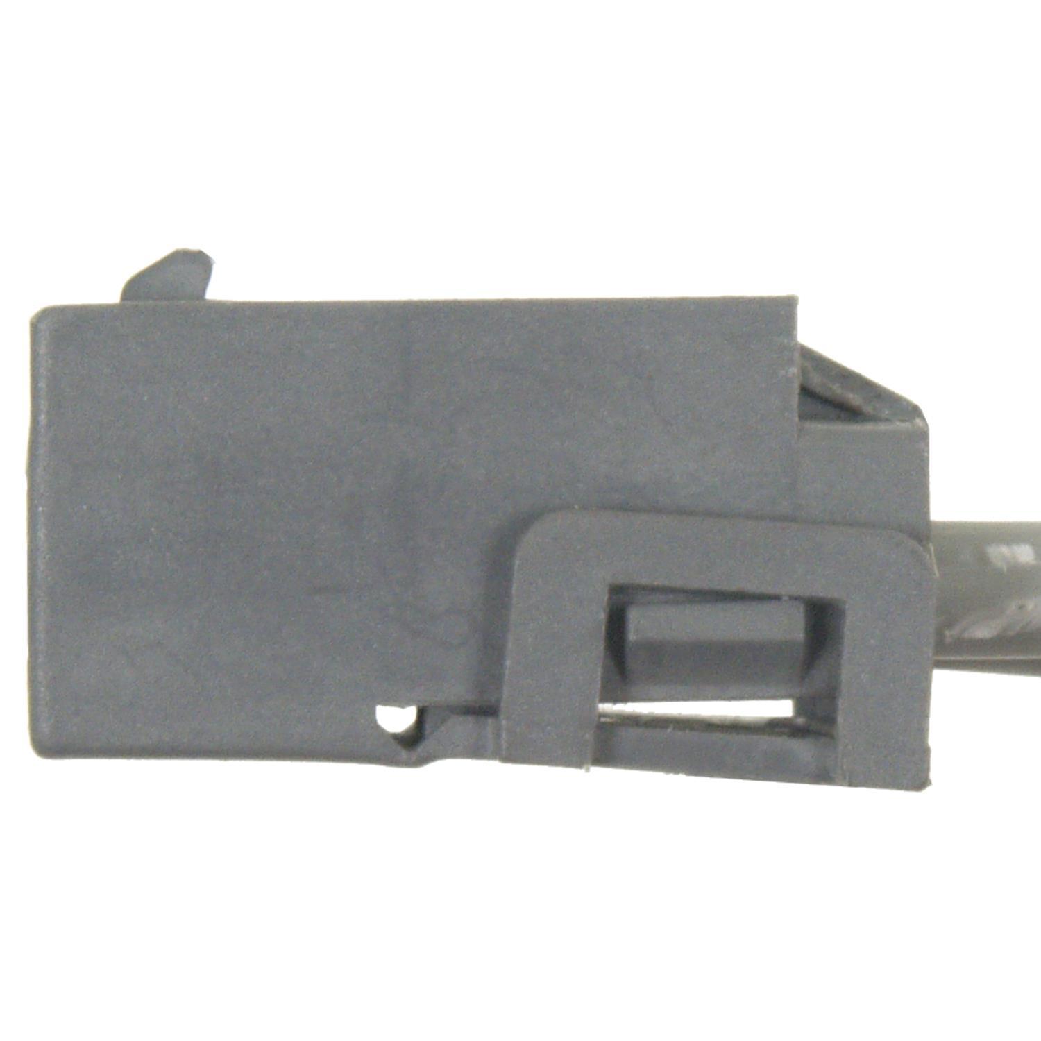 Standard Motor Products S960 - Clutch Pedal Position Switch Connector Standard Motor Products S960 Brake Light Switch Connector product image 3 of 3
