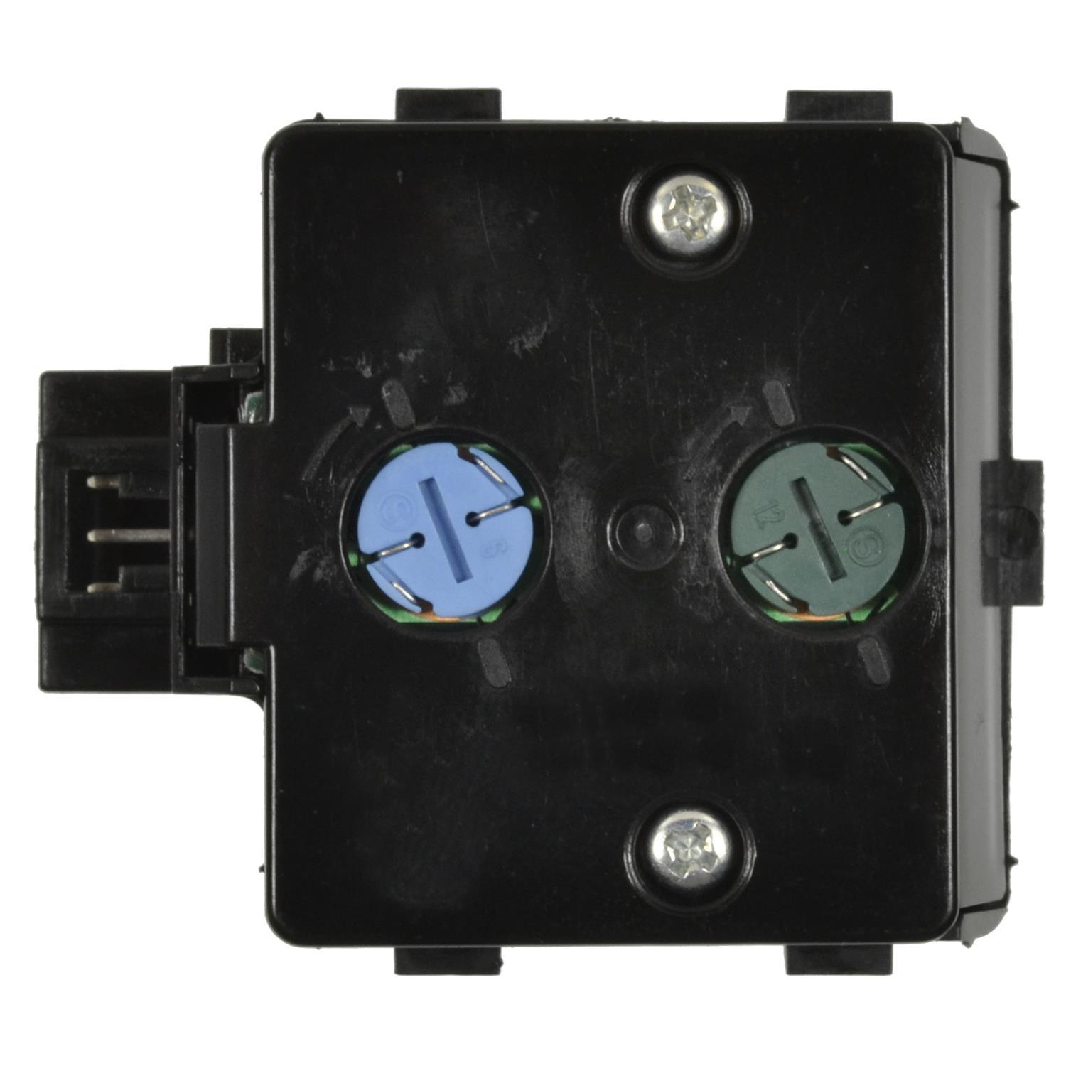 Standard Motor Products SAS108 - Steering Wheel Audio Control Switch Standard Motor Products SAS108 Steering Wheel Audio Control Switch product image 1 of 3