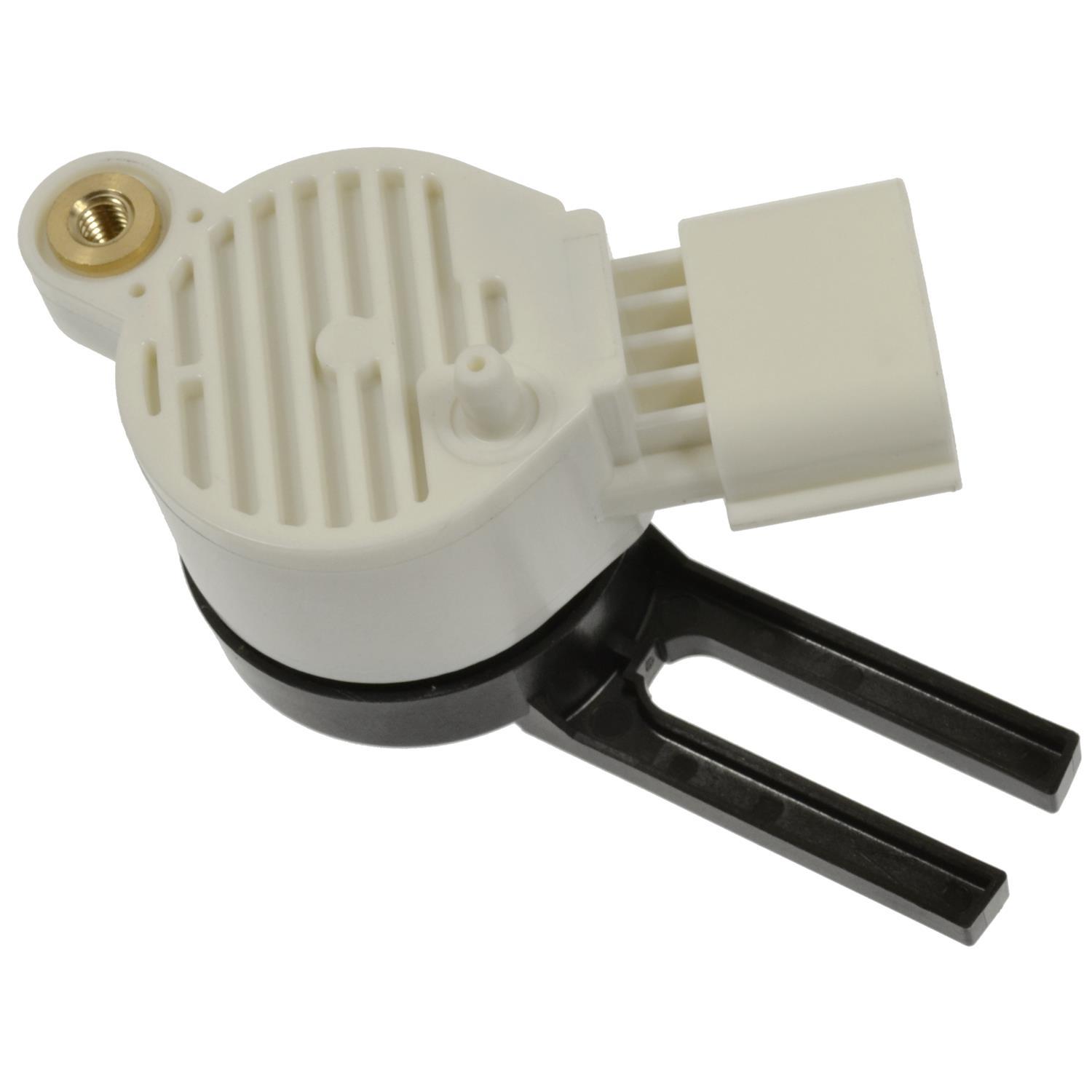 Standard Motor Products SLS551 - Brake Light Switch Standard Motor Products SLS551 Brake Light Switch product image 2 of 3