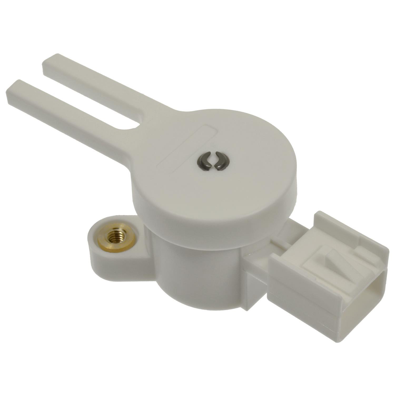 Standard Motor Products SLS561 - Brake Light Switch Standard Motor Products SLS561 Brake Light Switch product image 2 of 3