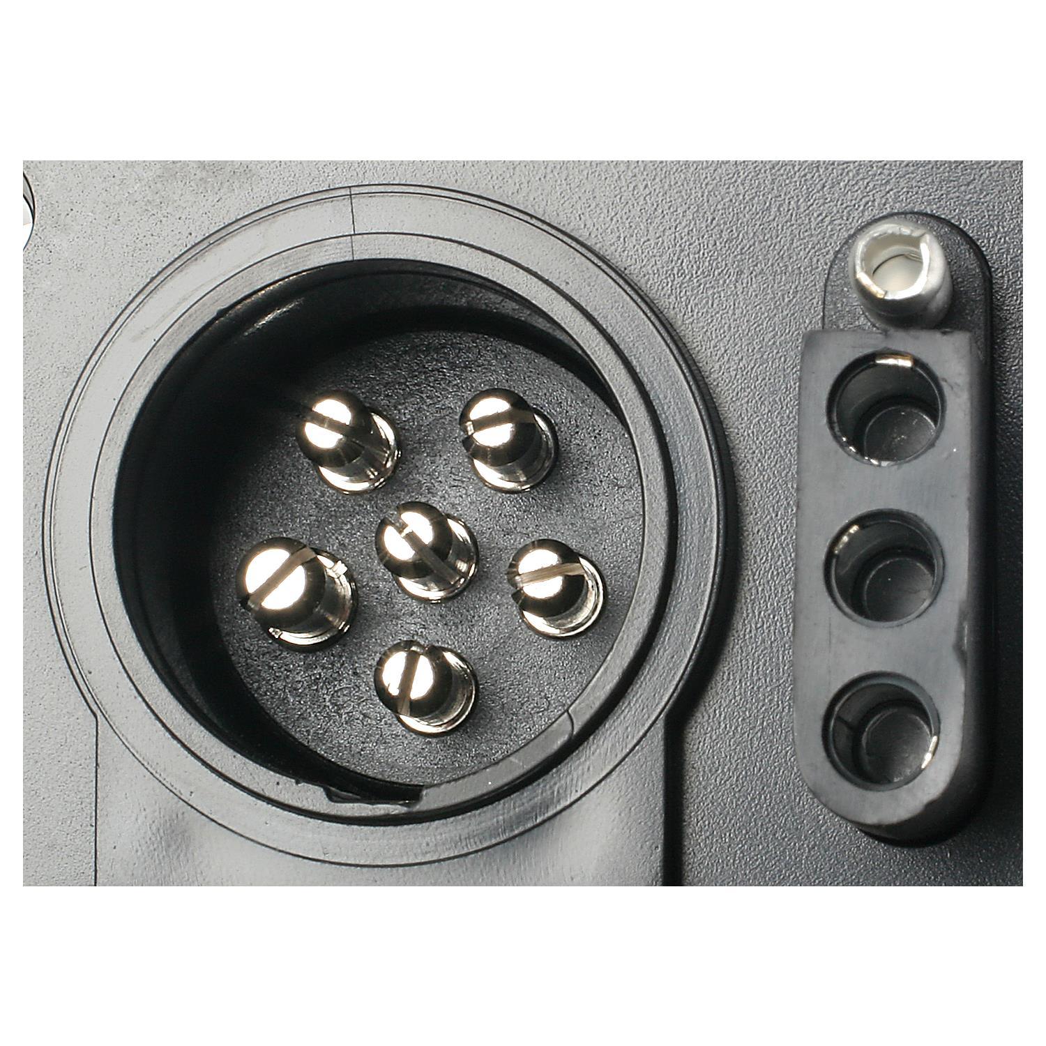 Standard Motor Products TC555 - Trailer Connector Kit Standard Motor Products TC555 Trailer Connector Kit product image 1 of 3