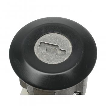 Standard Motor Products TL218 - Tailgate Lock Cylinder Standard Motor Products TL218 Tailgate Lock Cylinder product image 1 of 3